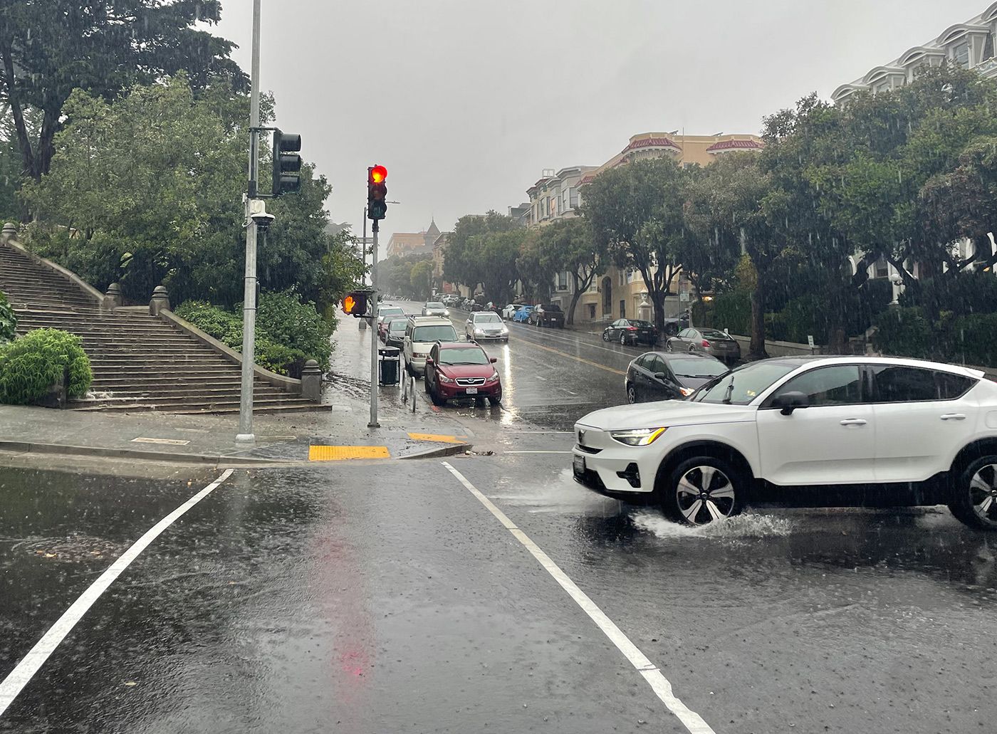  Marina District, I-280, Other Areas of SF Begin to Flood as Flash Flood Warning Issued 