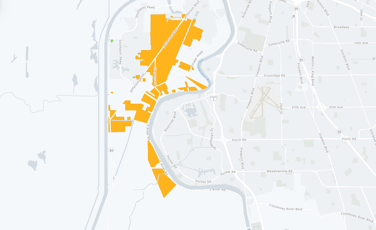  1 dead in crash that caused 3,000 PG&E customers to lose power in West Sacramento, police say 