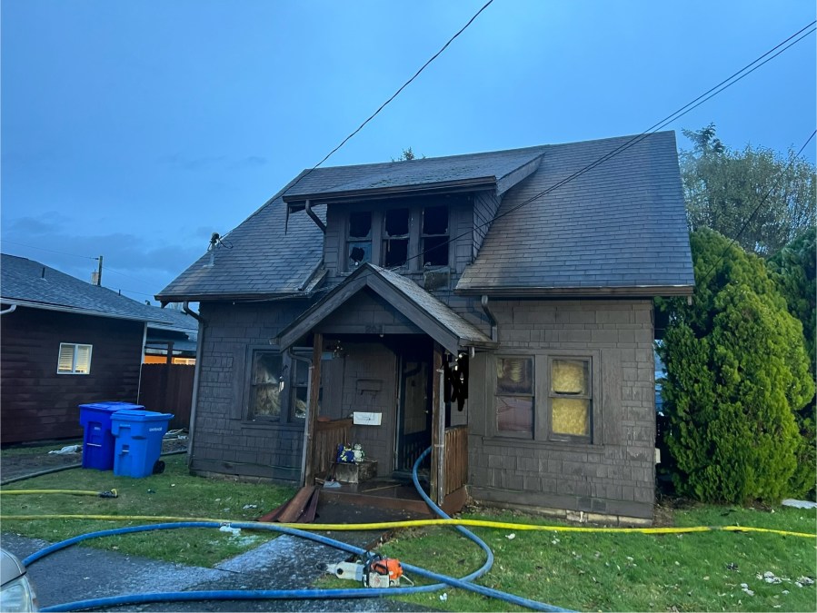  Elderly disabled man rescued, woman dead after two-alarm house fire in Kelso 