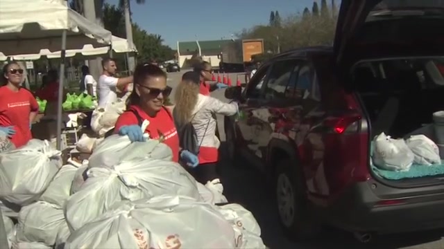  South Florida organizations spread holiday cheer by hosting turkey giveaways for families in need 