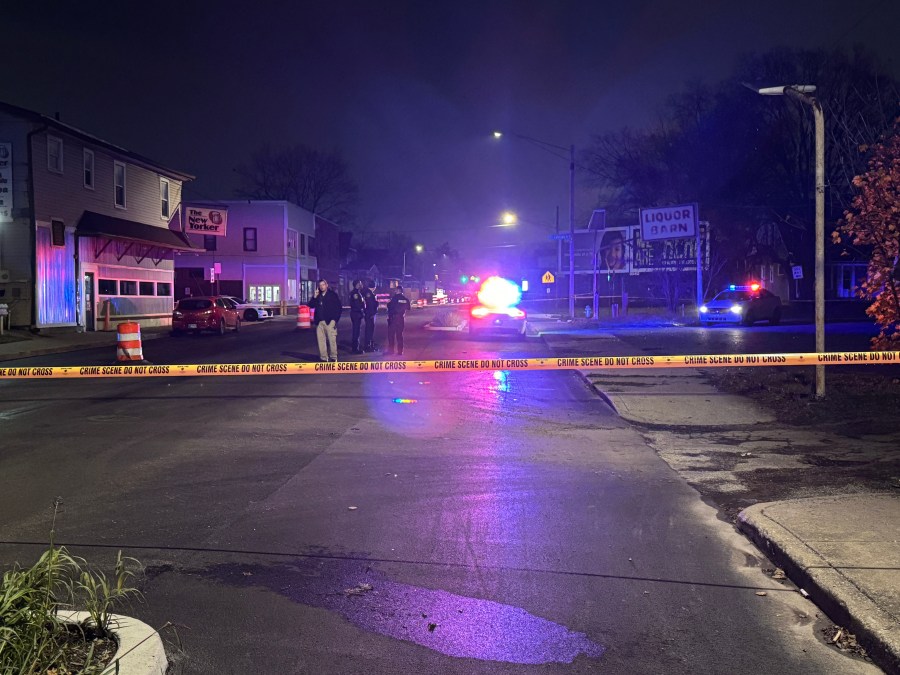  2 men shot during dispute at east side bar 