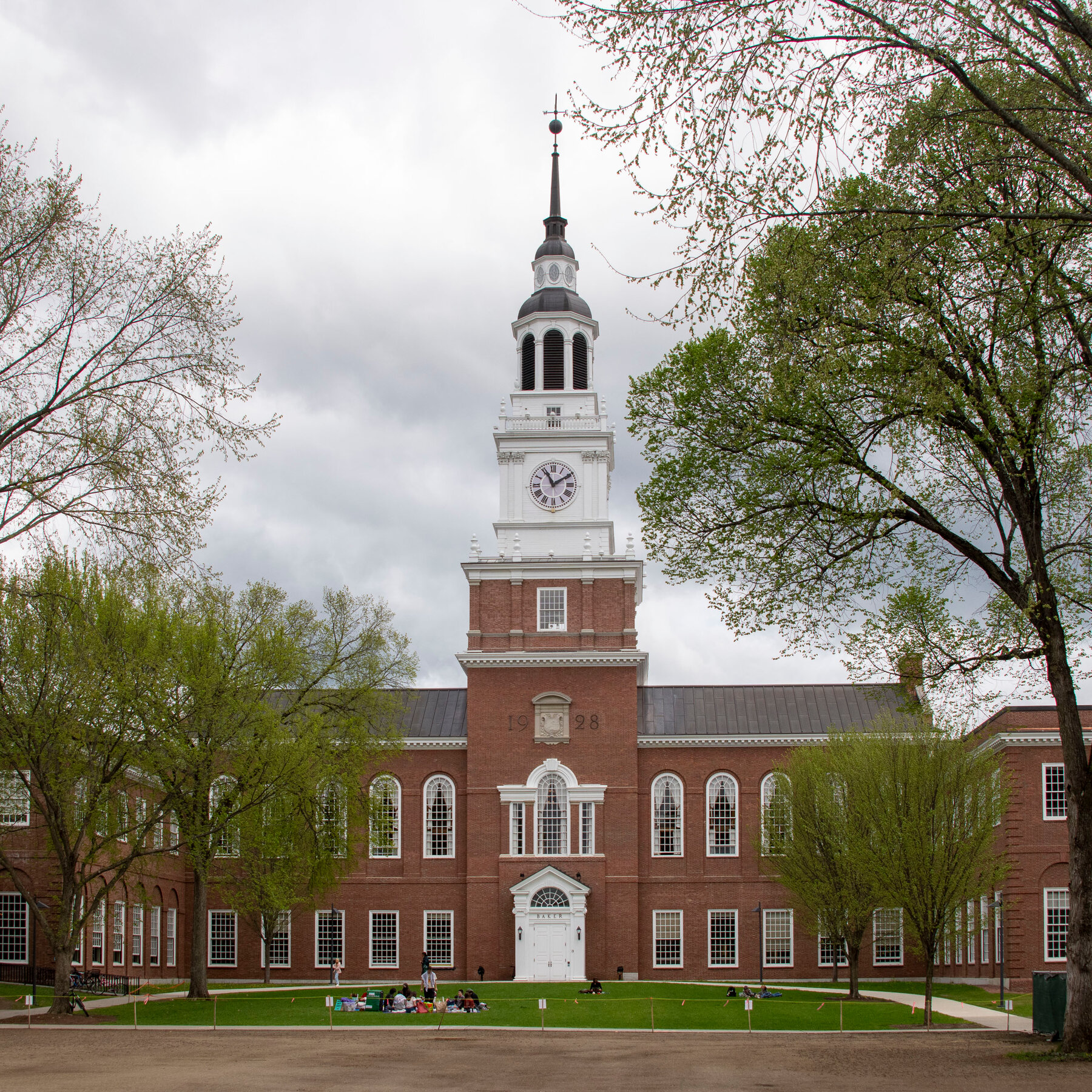  Dartmouth Sorority and 2 Fraternity Members Are Charged After Student’s Drowning 