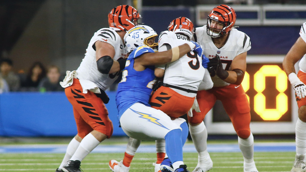  Chargers Outlast Bengals 34-27 in Thriller at SoFi 