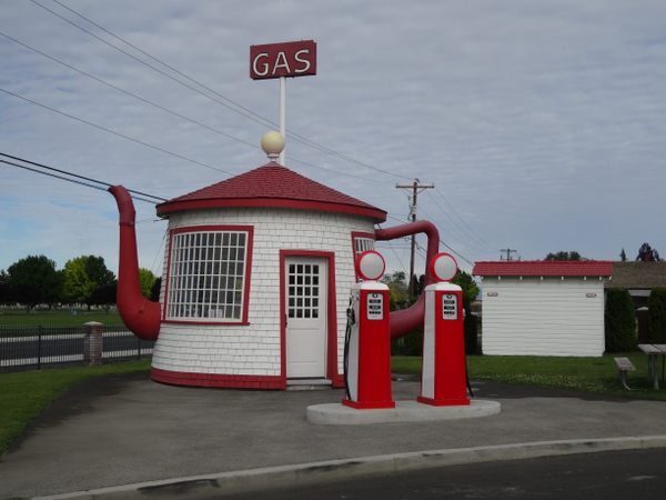  Teapot Dome Service Station – Zillah, Washington 