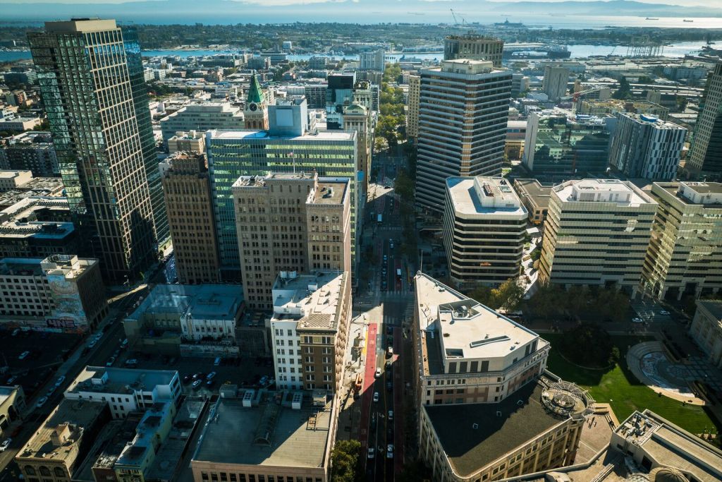  Oakland facing possible credit rating downgrade 