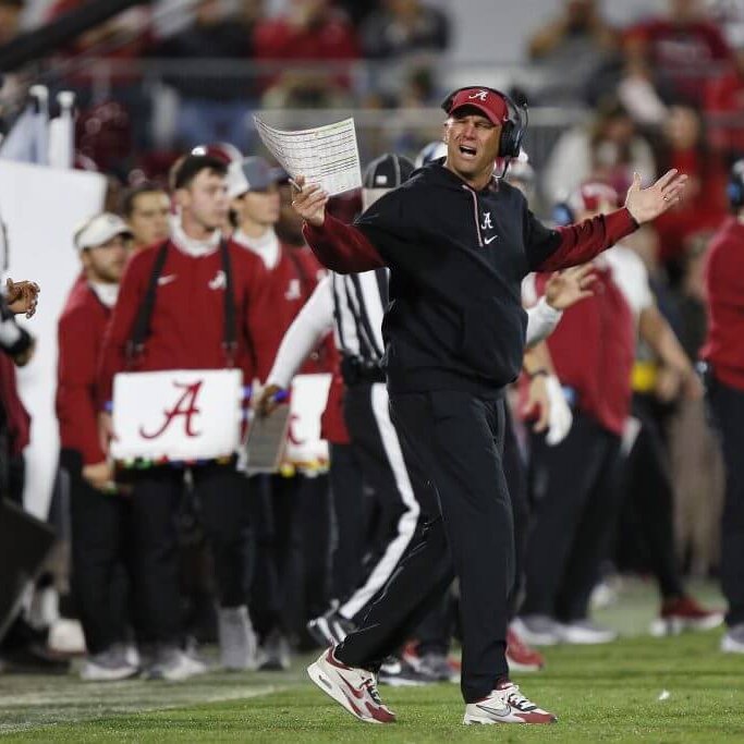  Alabama Stumbles Out of College Football Playoff Bracket in Latest Rankings 