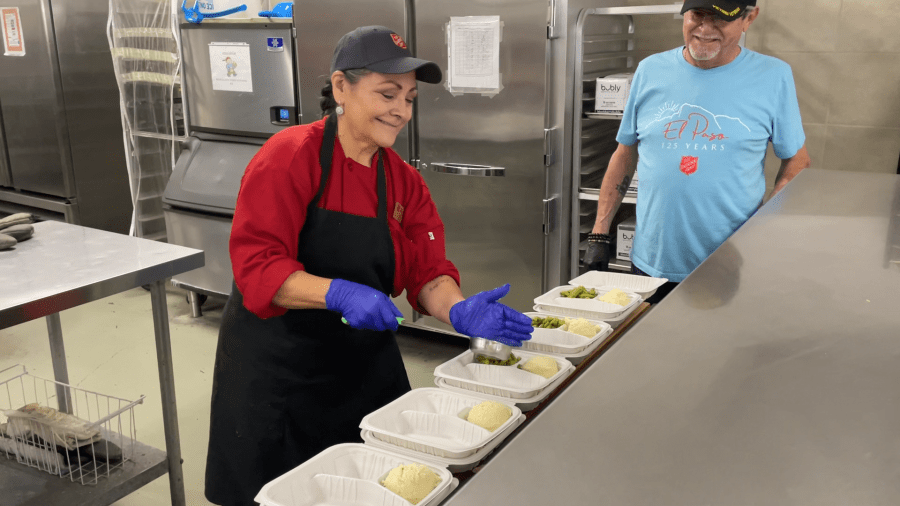  Salvation Army provided free Thanksgiving meals to community 