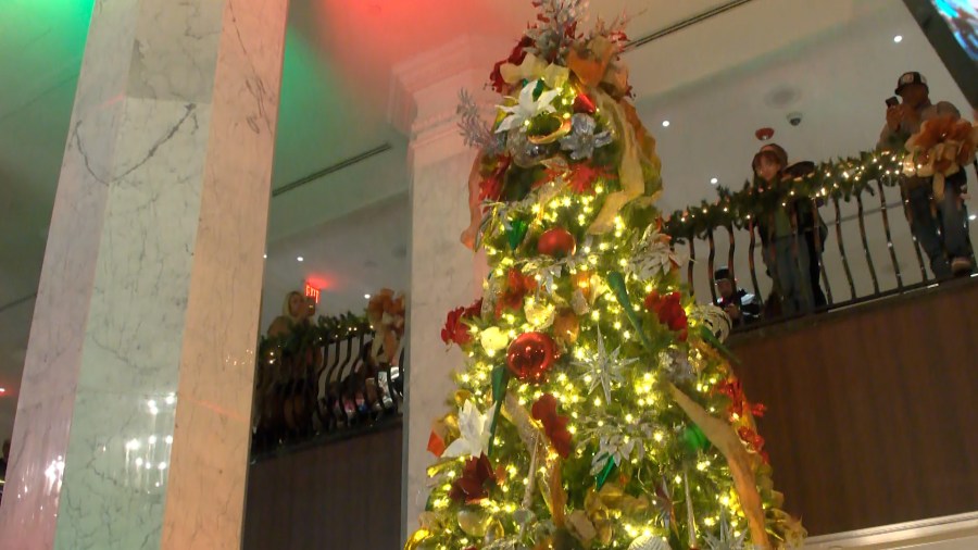  Hotel Paso Del Norte hosts annual tree lighting event 