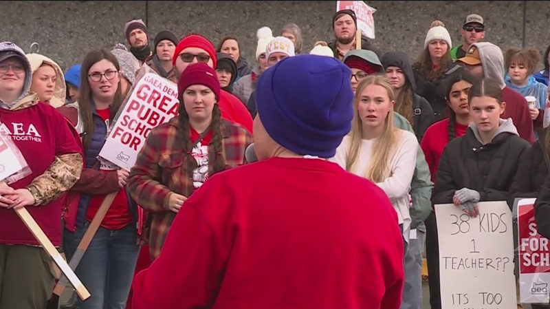  Tentative deal reached to end Albany teachers strike 