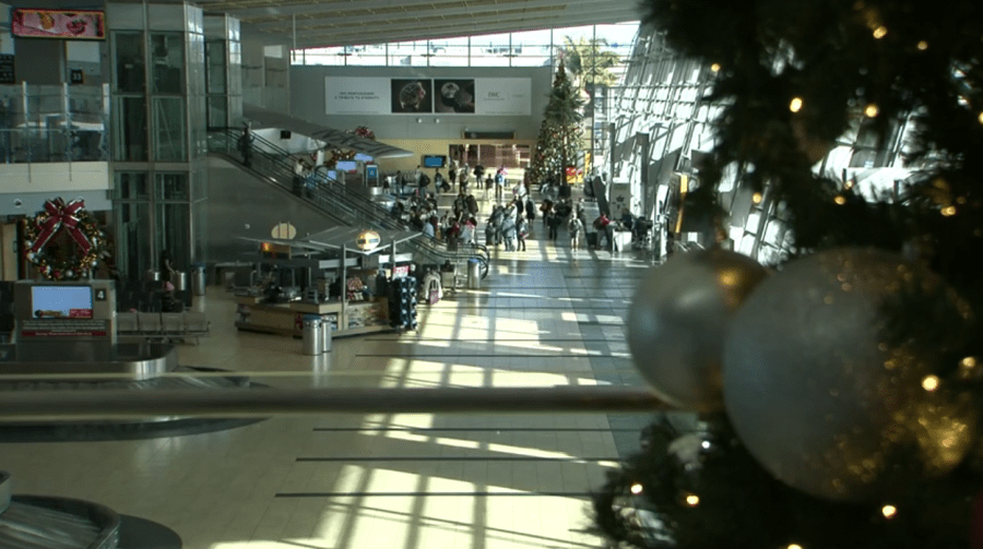  San Diego airport screens millions of travelers for Thanksgiving amid delays 