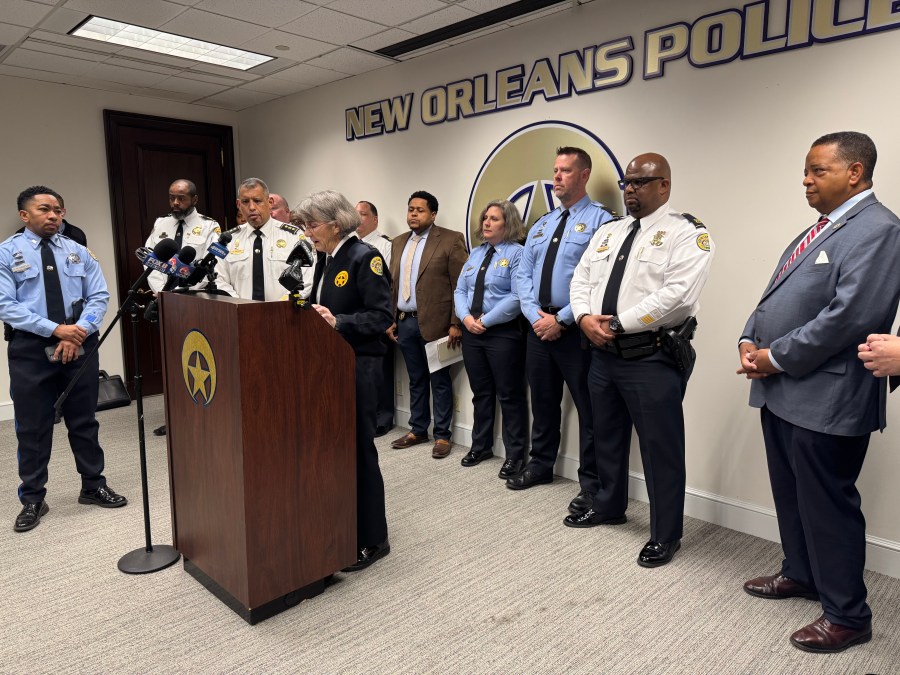   
																New Orleans police provide new details on holiday weekend shootings 
															 