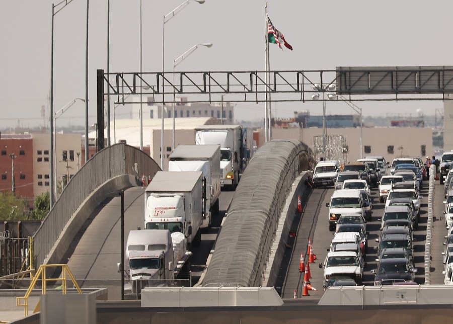  Mexico opposes truck ban at Bridge of the Americas 