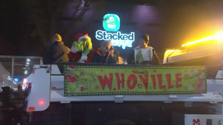  78th Candy Cane Lane Parade fills Visalia's Main Street 