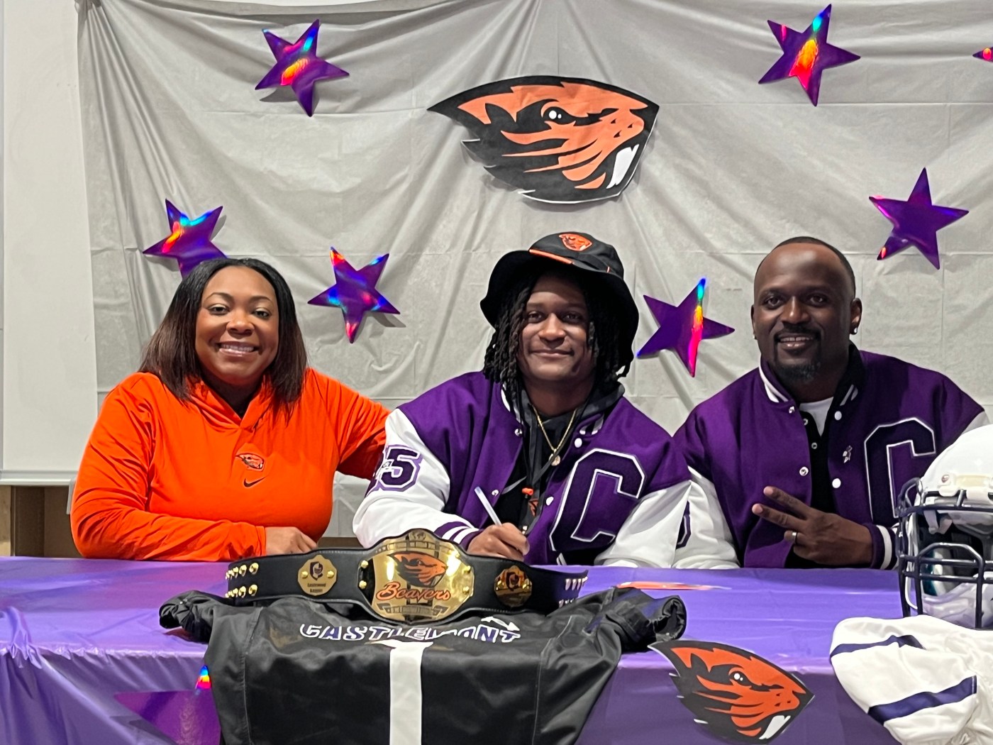  Promise kept: Oregon State-bound Ellijah Washington makes Oakland public school proud 