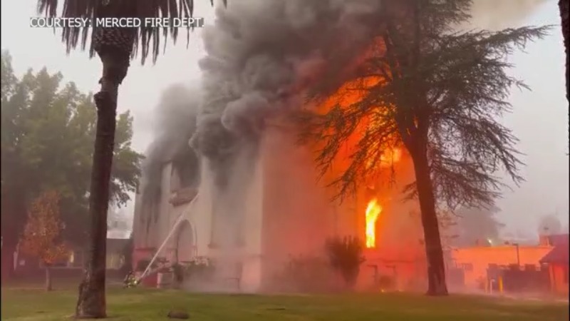  Historians reflect on significance of old Merced library after fire 