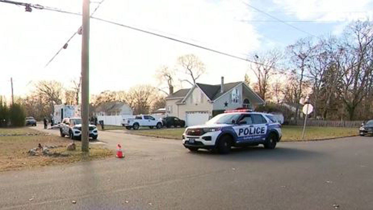  US Rep. Lori Trahan thanking police after receiving bomb threat 