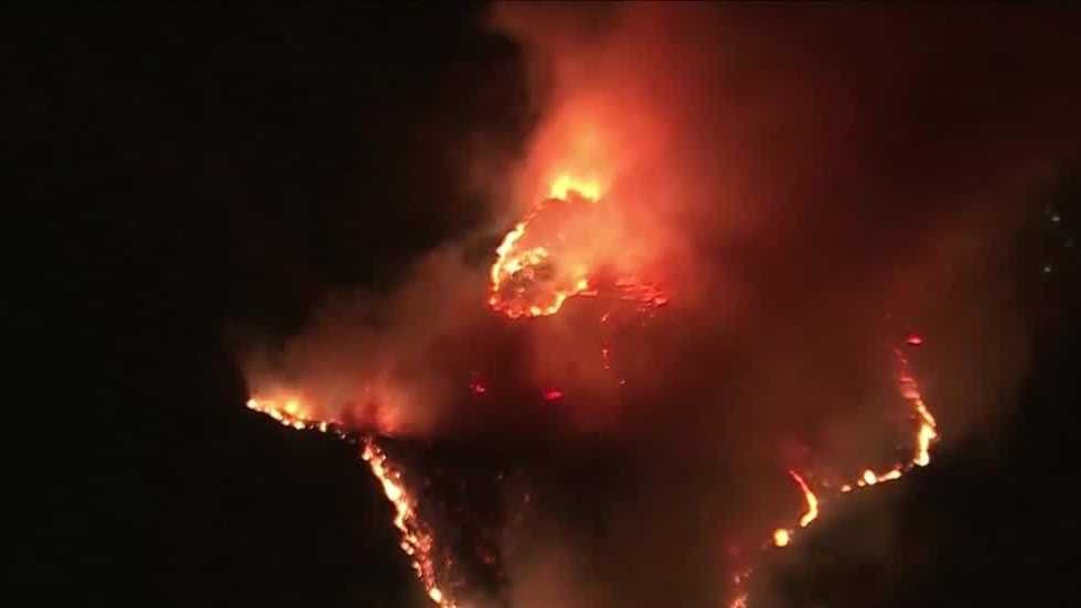  Franklin Fire in Malibu prompts evacuations near Pepperdine University 