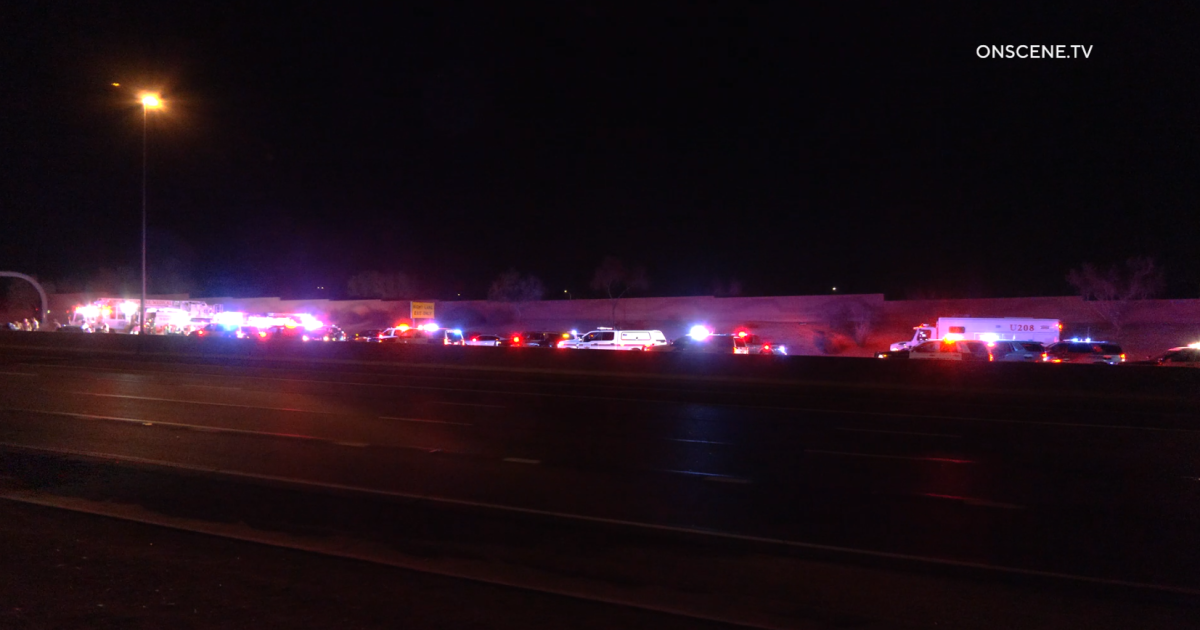  One dead, two others hurt in wrong-way crash on Loop 202 in East Valley 