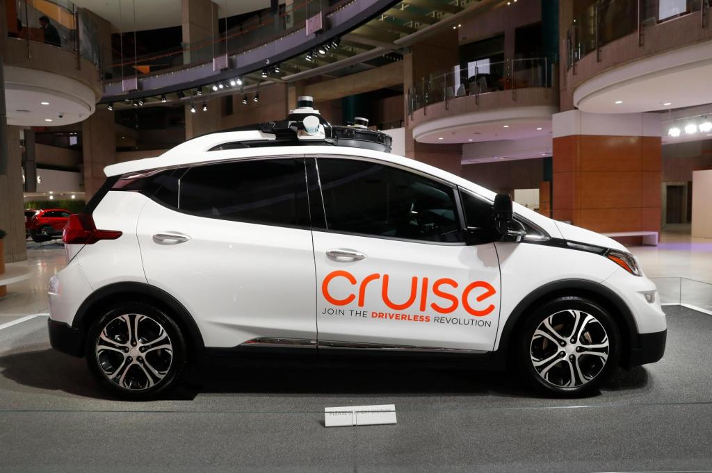  GM pulling plug on robotaxis and San Francisco based Cruise autonomous vehicle unit 