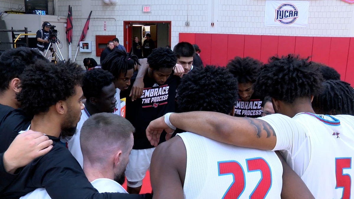  AWC hoops falls to rivals Cochise 