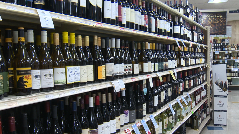  Gov. Moore wants lawmakers to allow alcohol sales in grocery stores 