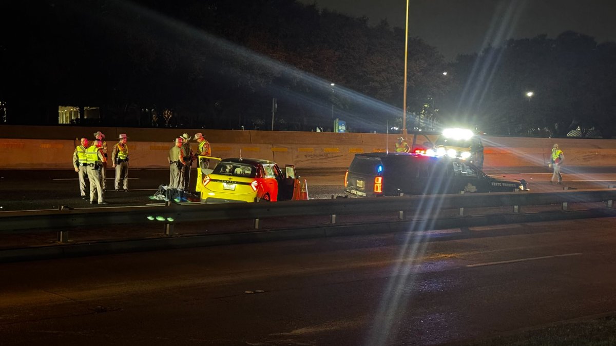  State trooper critically injured working crash on Dallas North Tollway 