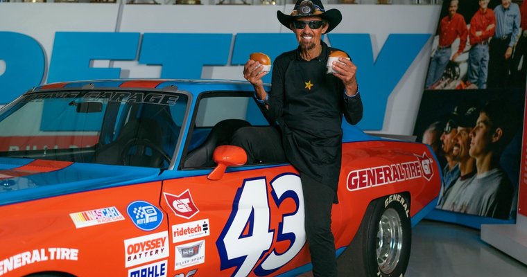 Hardee's teams up with NASCAR's Richard Petty to promote chicken line-up 