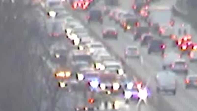  Traffic Alert: Parkway West outbound lanes blocked approaching Carnegie 