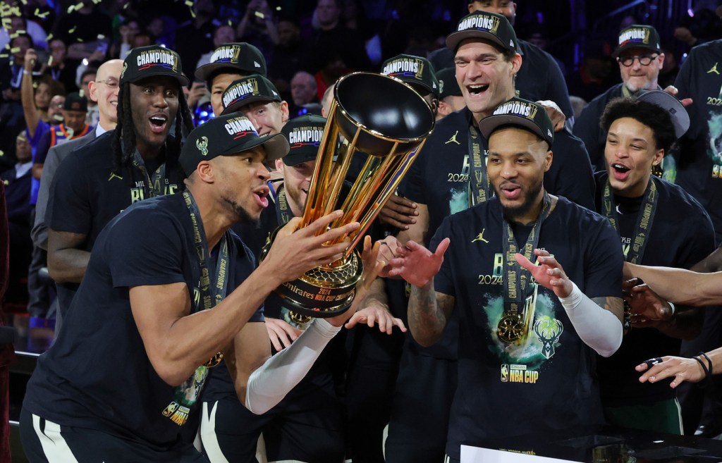  Giannis, Bucks use 3-point barrage to beat Thunder for NBA Cup title 