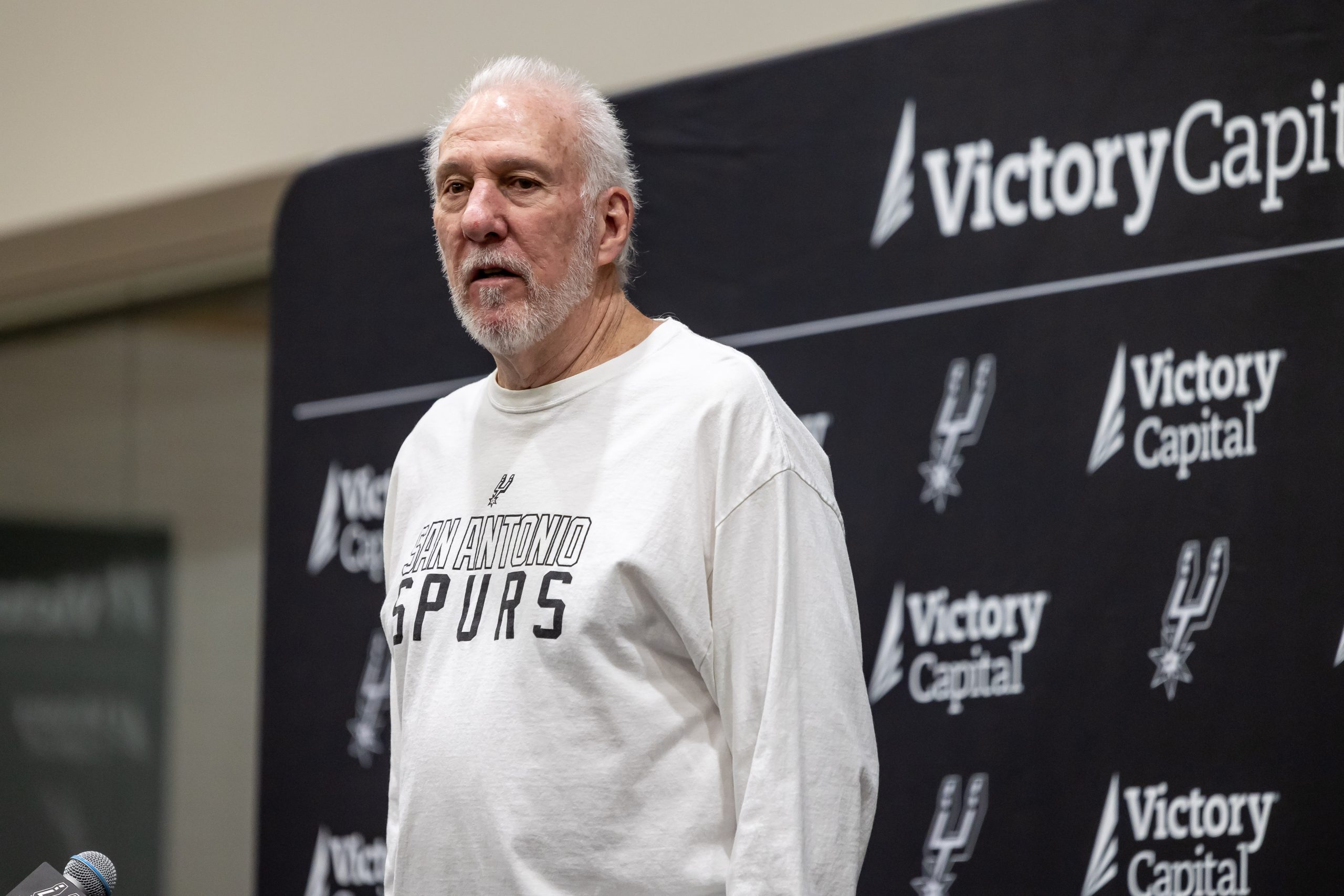  Spurs head coach Gregg Popovich hopes to ‘return to the bench’ soon after stroke 