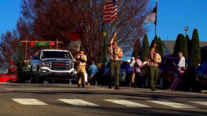  Retiring sheriff serves as Grand Marshal in North Carolina Christmas parade 
