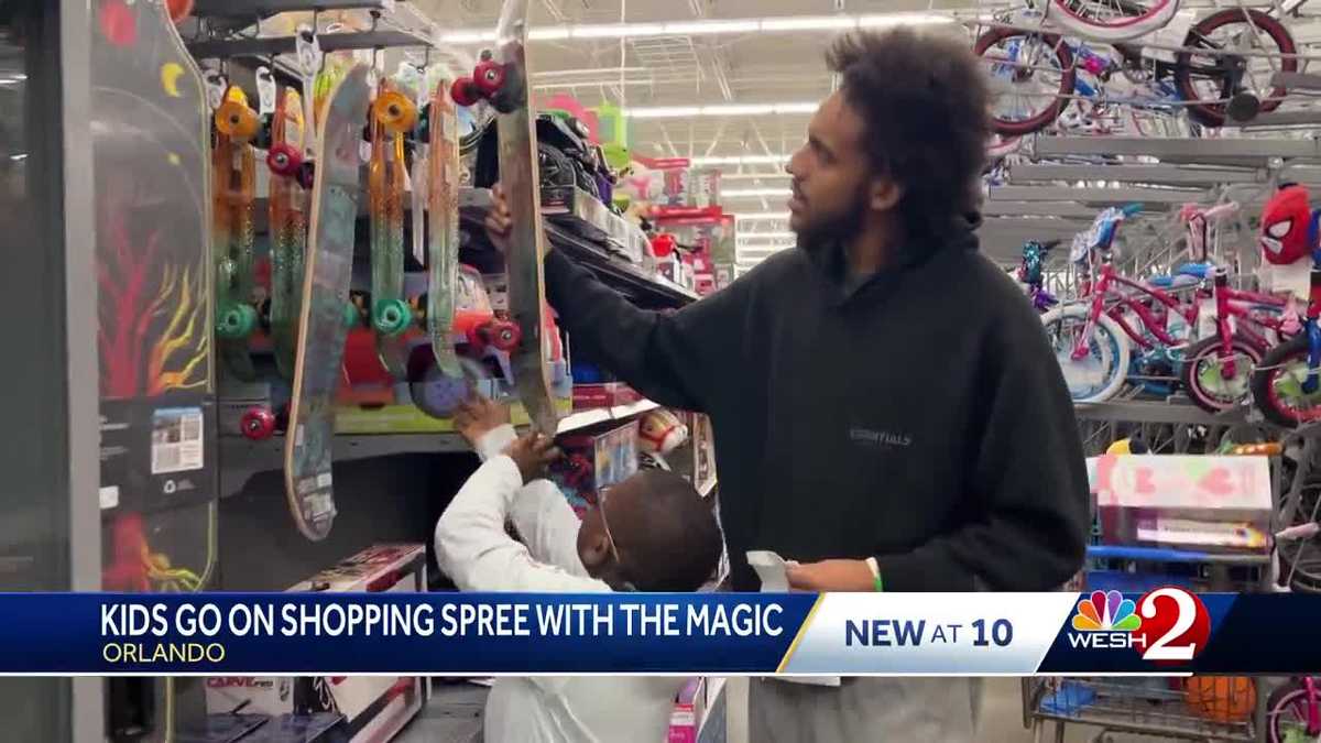  Orlando Magic players treat local kids to holiday shopping spree 