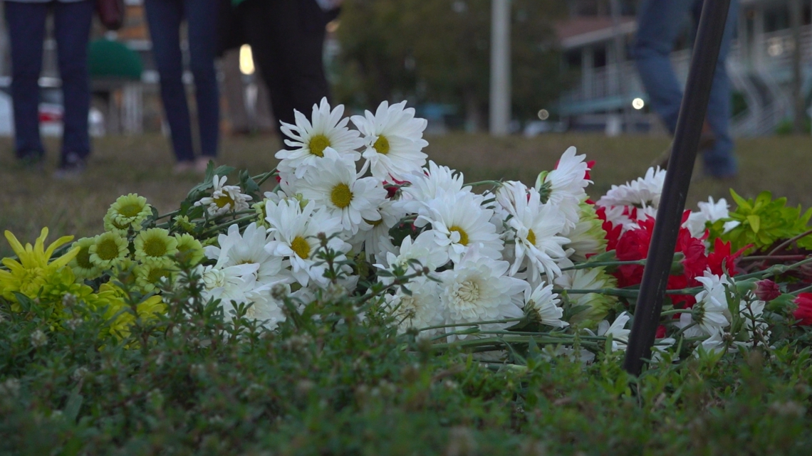  Memorial held for people who died while homeless in Pinellas County 