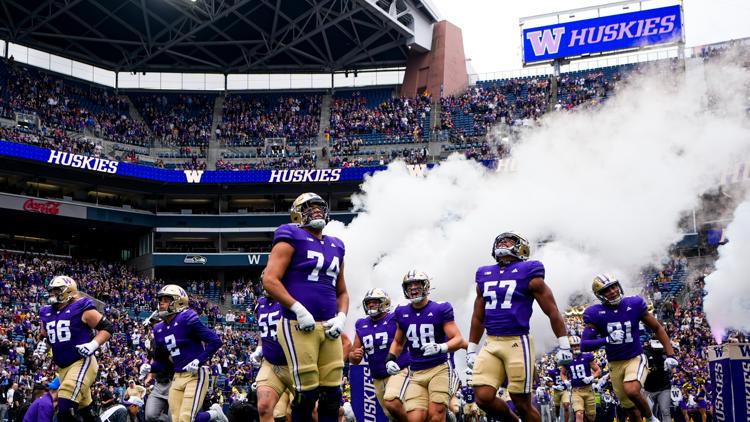  Here's how much UW Athletics is worth in new CNBC valuation 