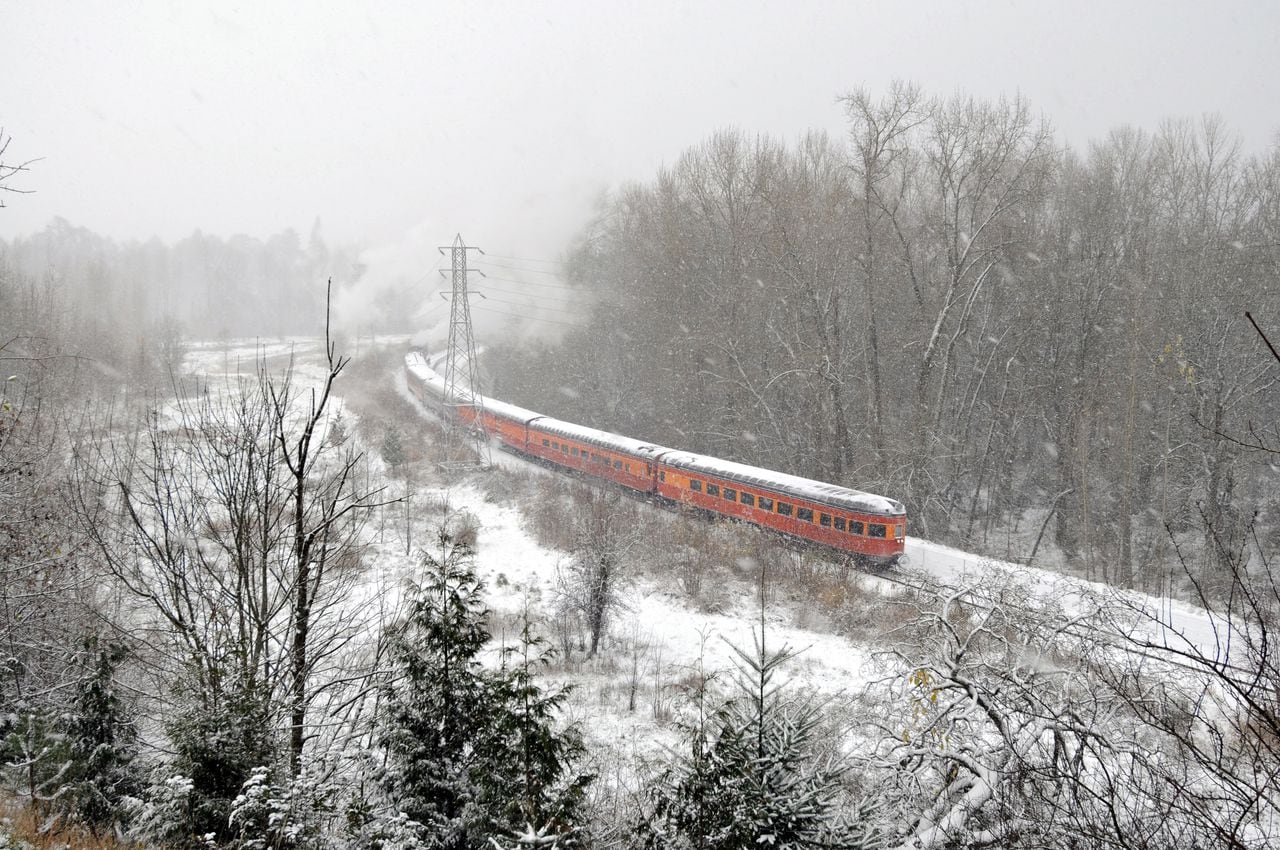  Holiday trains raise prices, scale back rides for 2022 season 