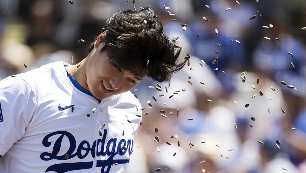  Shohei Ohtani wins 3rd AP Male Athlete of the Year award 