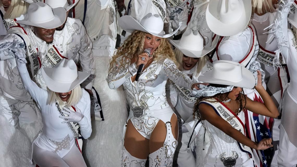   
																Beyoncé's performance highlighted Netflix's NFL debut on Christmas Day 
															 