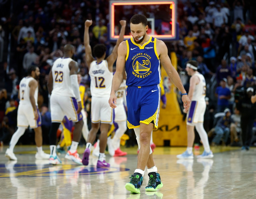   
																Warriors at ‘inflection point’ after Christmas Day loss 
															 