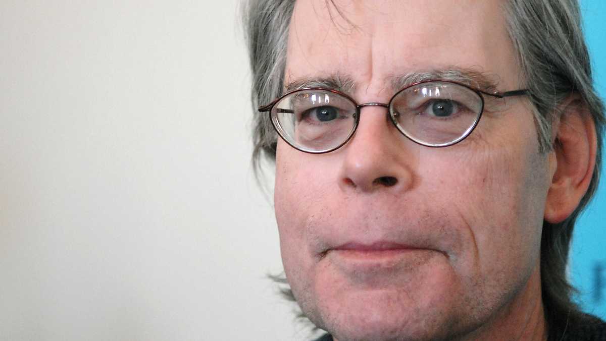  Stephen King radio station gets 11th-hour reprieve 