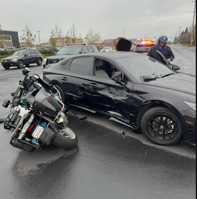  CHP officer riding a motorcycle involved in Roseville crash  