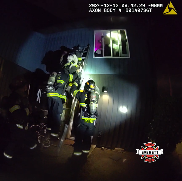  Everett Firefighters save man and dog from Thursday apartment fire 