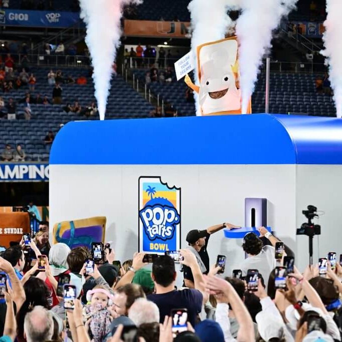  Iowa State Devours Pop-Tarts Bowl Mascot and Claims First 11-Win Season 