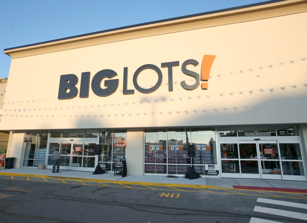  Big Lots reaches deal to keep hundreds of US stores open 