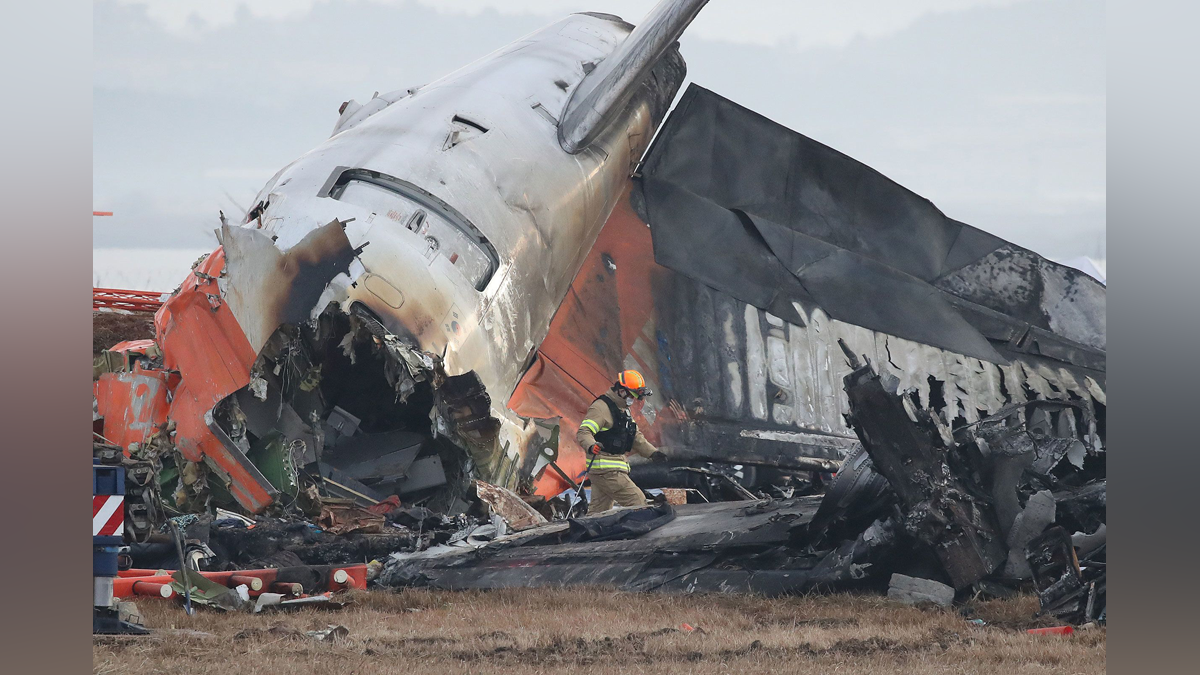  Damaged black box from crashed South Korean plane will be sent to US for analysis as investigation ramps up 