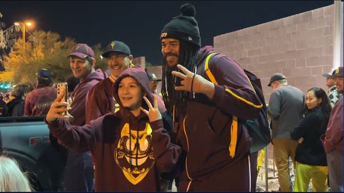  Fans welcome Sun Devils back to Tempe following Peach Bowl thriller 