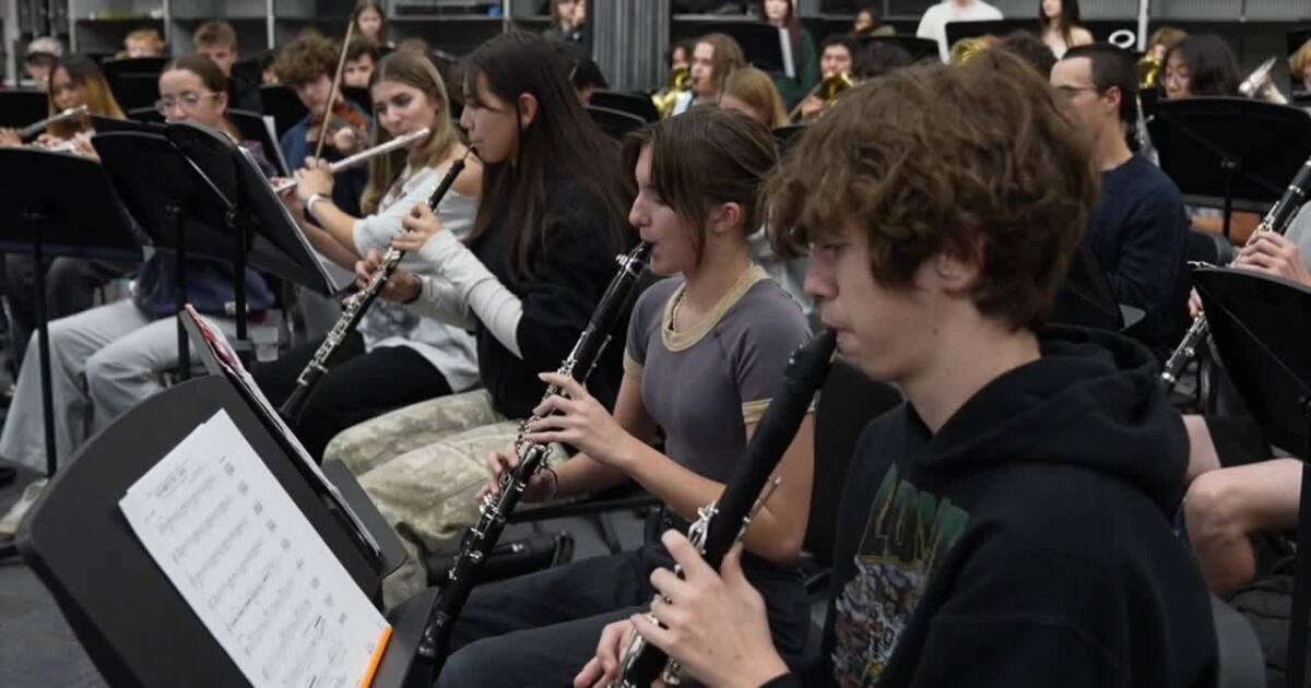  WATCH: Desert Mountain High School marching band to take part in London's New Year's Day Parade 