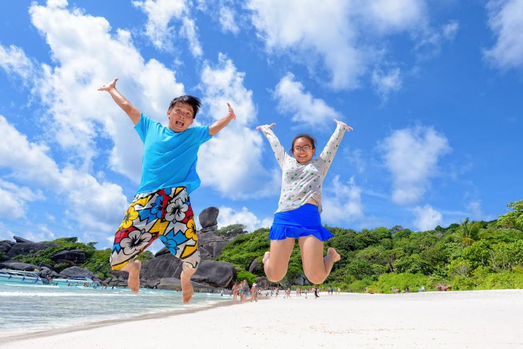   
																6 tips to keep teenagers happy on vacation 
															 