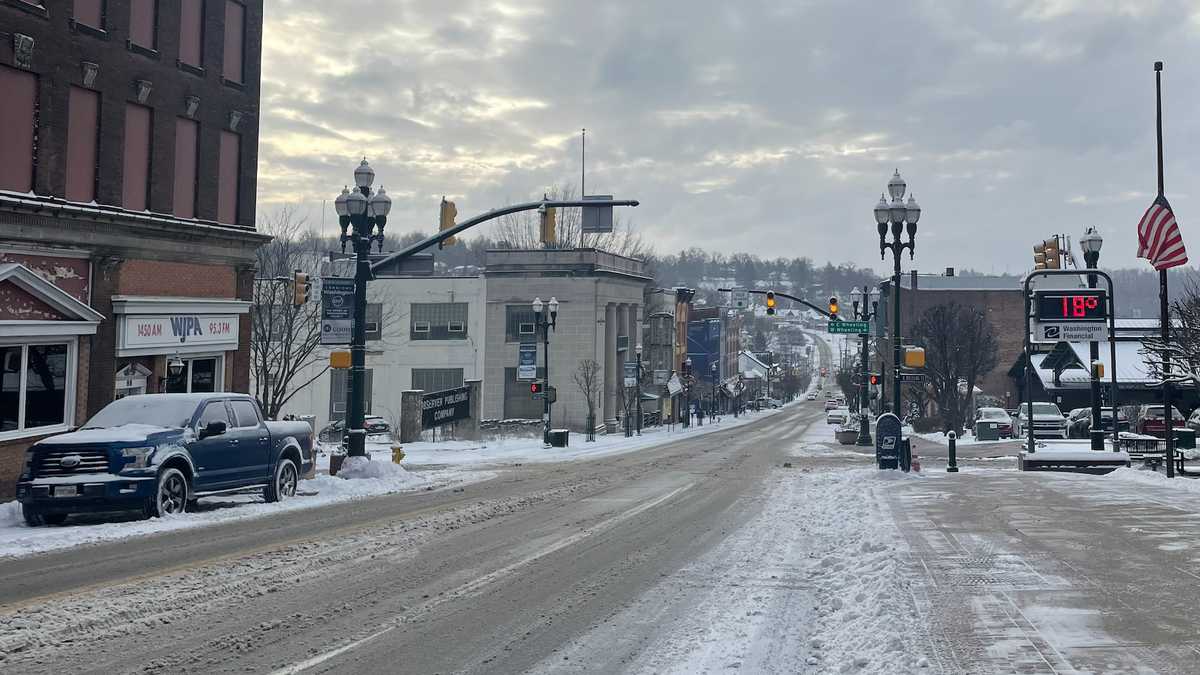  Snow to continue to fall through the afternoon in Western Pennsylvania  