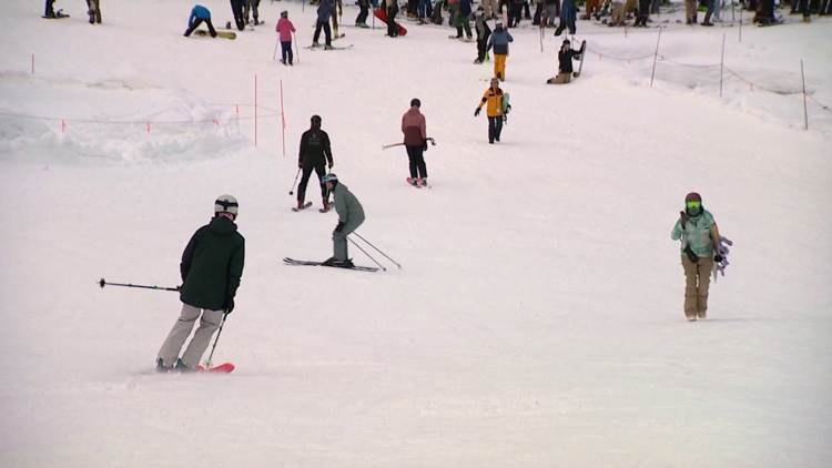  Stevens Pass disputes rising theft claims after hundreds of petitioners call for security boost 