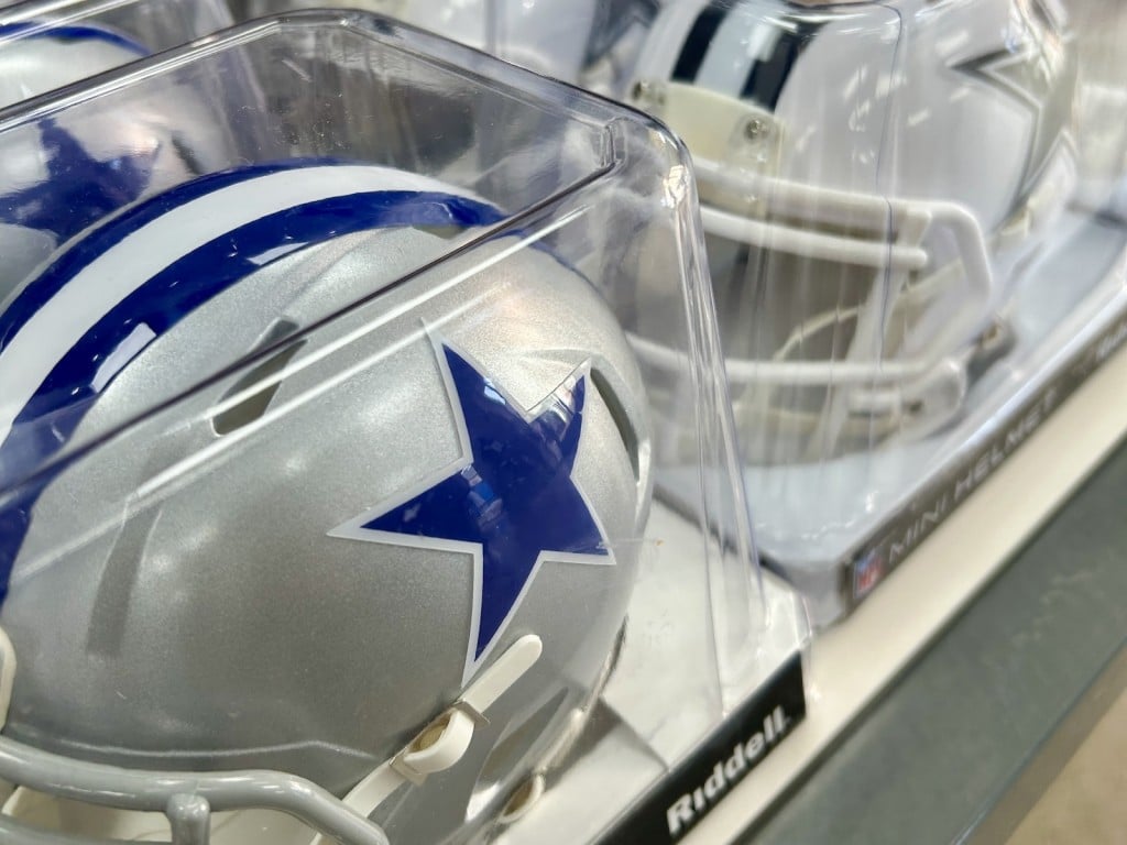  Dallas Cowboys boost RGV presence with new Mercedes store 